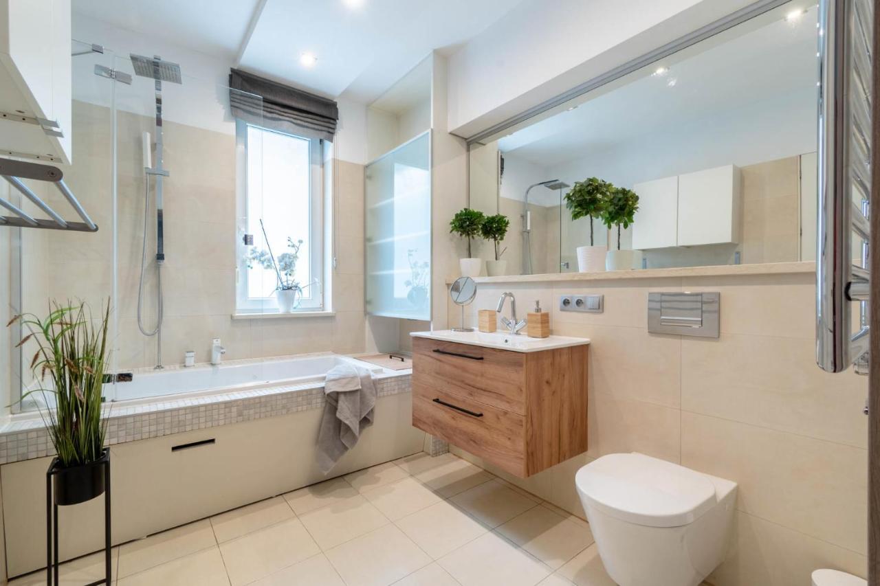 Green Spot Poznan Ngoại thất bức ảnh