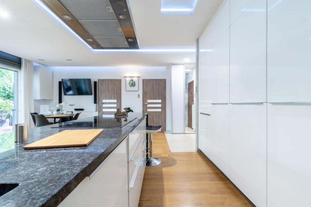 Green Spot Poznan Ngoại thất bức ảnh